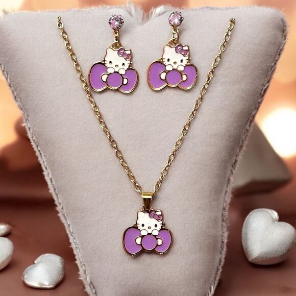 Purple Bow Hello Kitty Gold Tone Earrings And Necklace Set - Picture 1 of 1